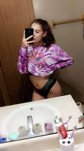 Snapchat-1884933741
