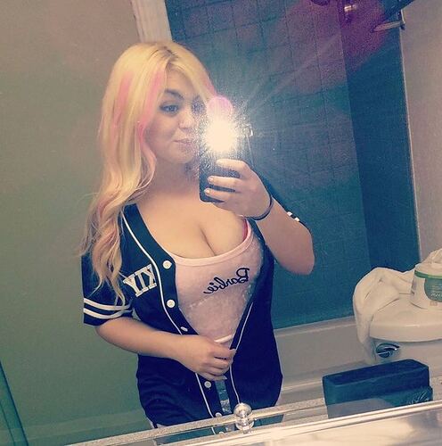 Snapchat-1317353483