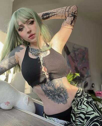 b24040706ad15f80d5ef8cd5a0d49dadfabd1127_2_652x800