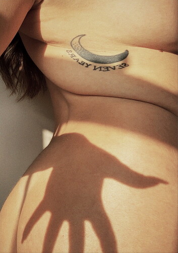 Nude (385)