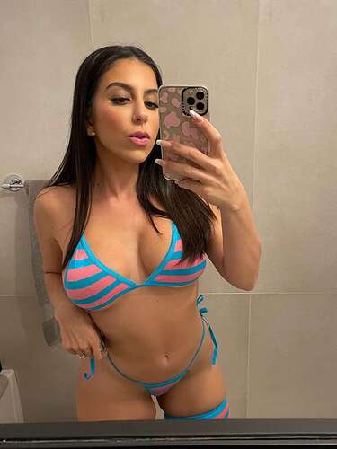 Snapchat-555623436