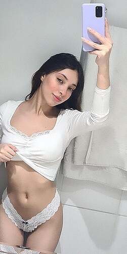 a15fa933923d5ec5b4dd501123be5e698a579a86_2_403x800