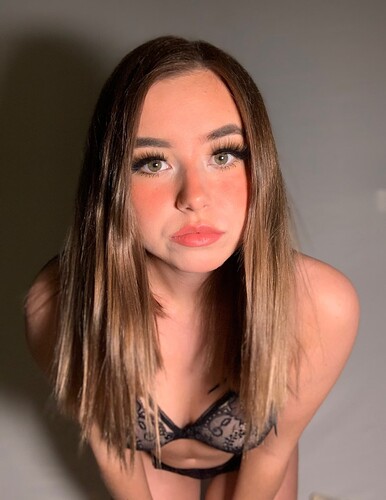 Nudes (20)
