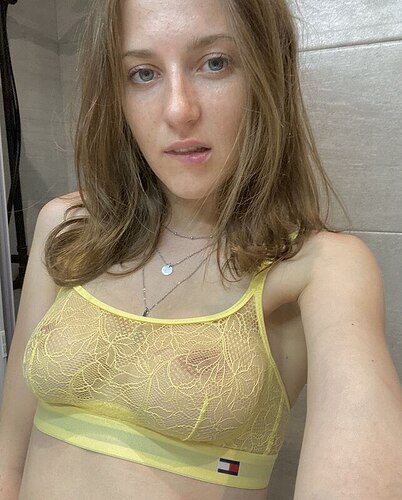 1000042957
