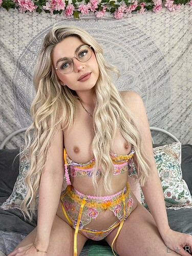 Lillie Lucas - TG - @FrenzyLeaked (501)