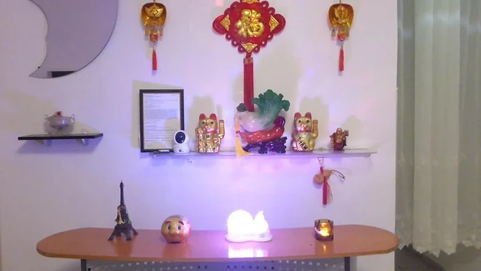 Geniessen-und-Goennen-Sie-sich-eine-Massage-Miao-Xin_2