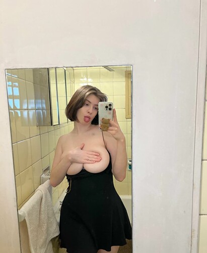 1000028712