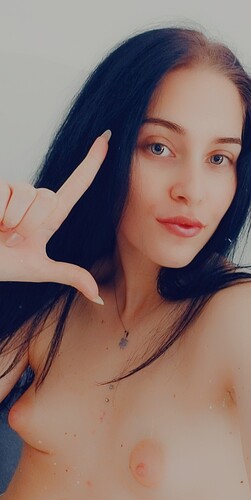 Snapchat-913266599 (1)