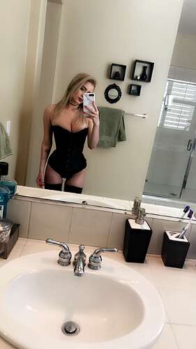 jennadeepthroat_1491256284631