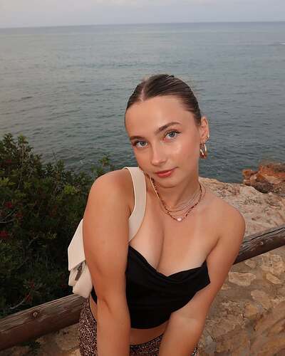@DaniLee2023 18 (22)