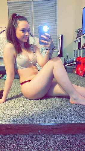 received_2378933858957837