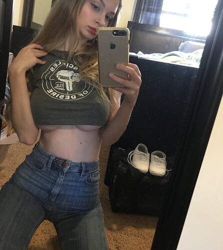 1662257493_10-titis-org-p-bunny-colby-naked-selfie-erotika-instagram-25