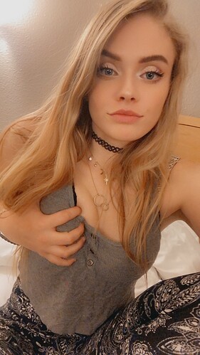 Sequeeze_Left_boob_(1)