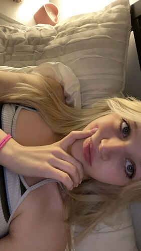 1000022385