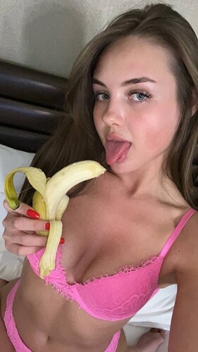 90512993_010_c40a