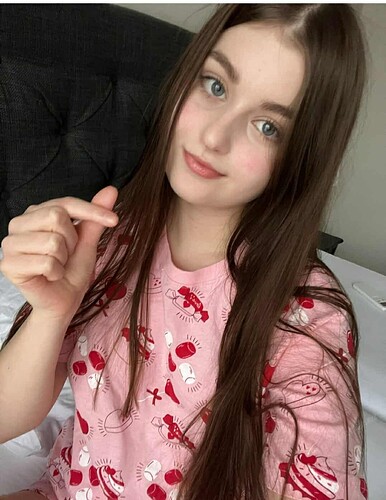 received_1437737924158136