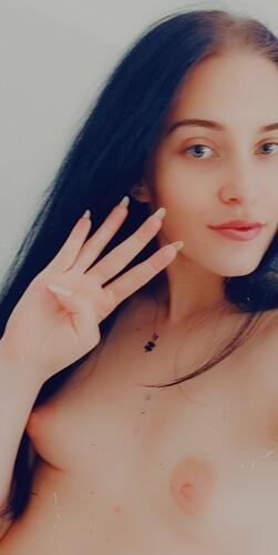 Snapchat-987413228