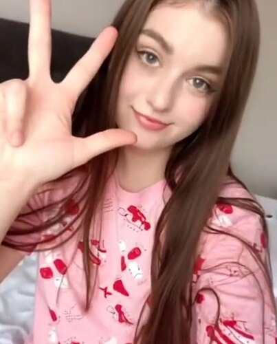 1000085663