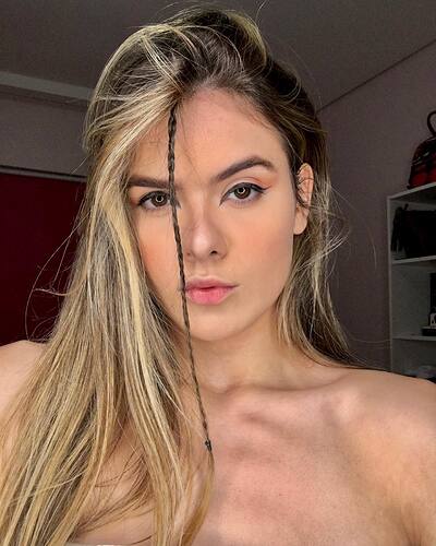 isabellalucenal_92691626_685831542187427_1315832682932547838_n
