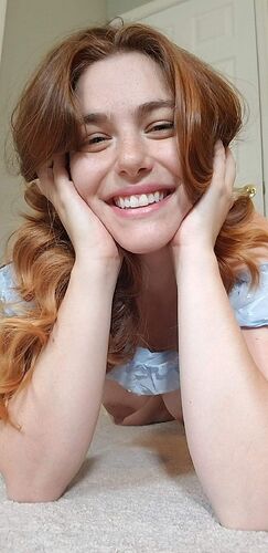 amateur-can-a-mom-of-two-still-be-too-cute-ZVM3uo