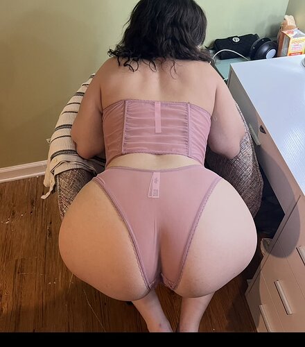 1000623051