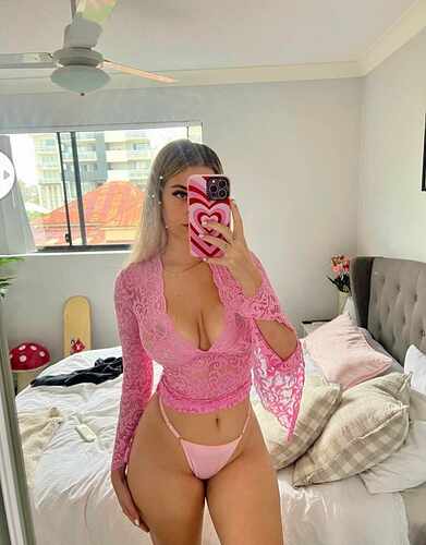 received_1124697965646490