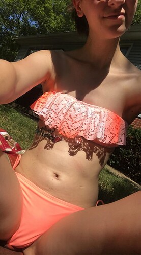 swimwear-enjoying-some-sunshine-4IWUSy