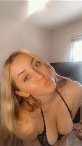 Snapchat-488723614