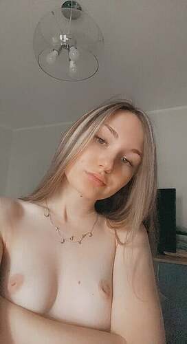 1000028295