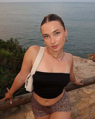 @DaniLee2023 18 (25)