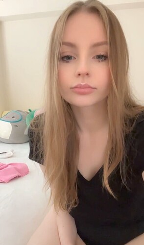 1000018438