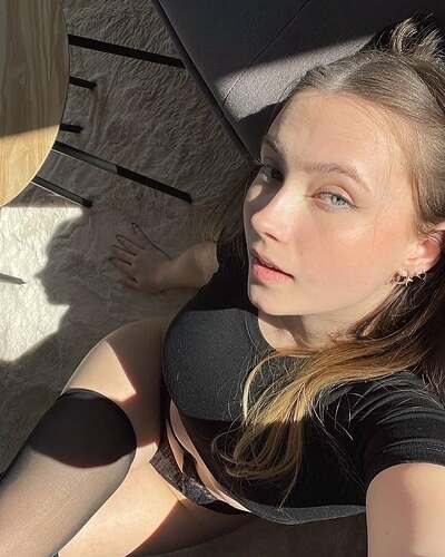 @DaniLee2023