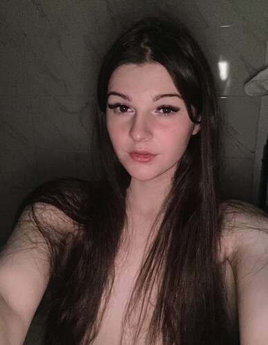 GS8-d0HW0AA0Lx1.jpg_small