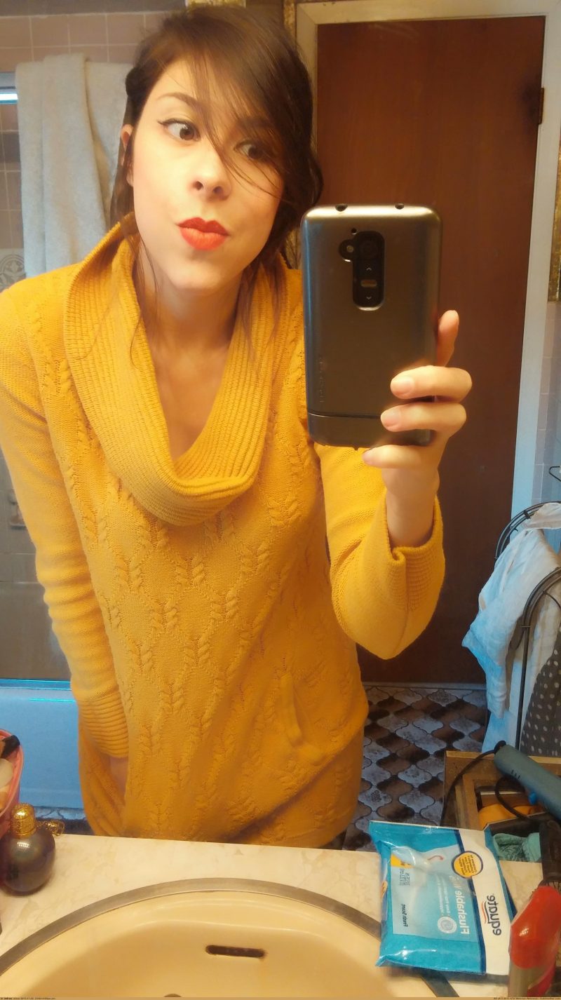 amateur-girl-boobs-selfshot-in-mirror-nude-05-800x1426