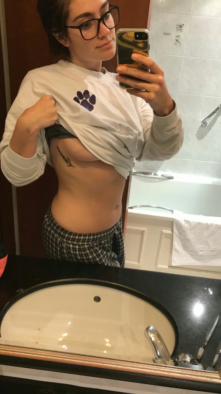 (12)