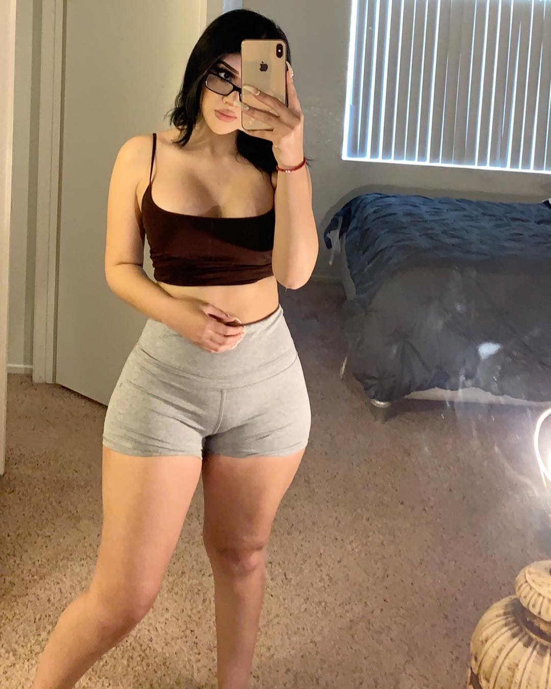 lilianaheartsss_20200223_194638_0