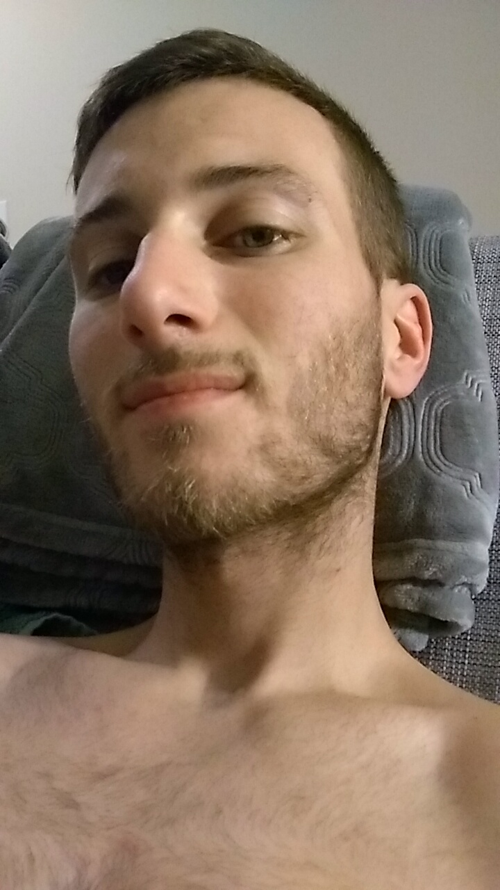 Snapchat-935411130
