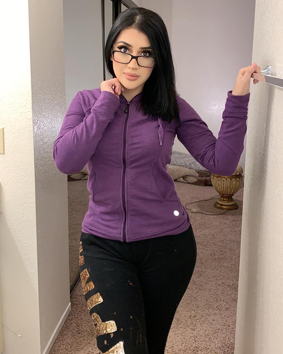 lilianaheartsss_20200223_194704_0