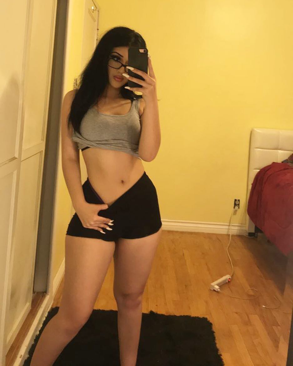 lilianaheartsss_20200223_195759_0