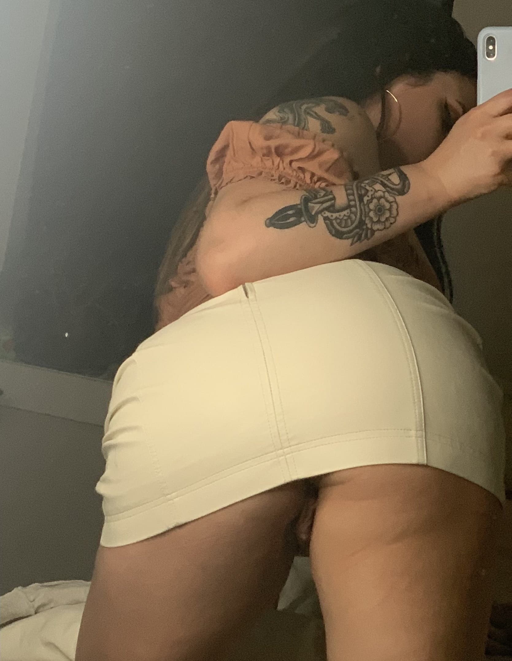 Nude (7)