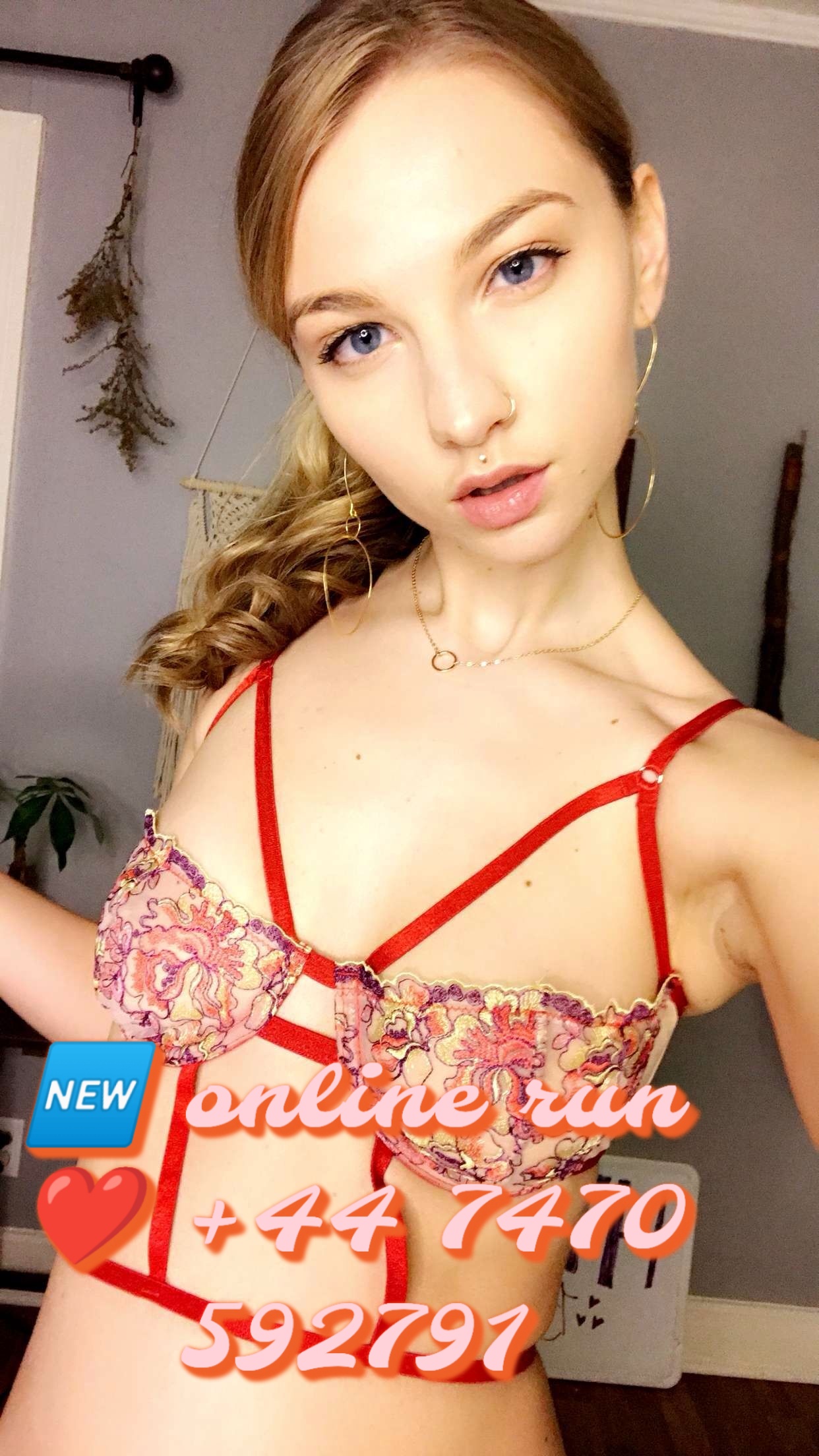 Snapchat-1135714413