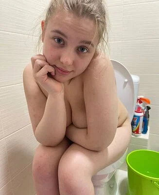 a72b608581beea75a6eff73e226372a4153f3d6b_2_327x400 (1).jpeg